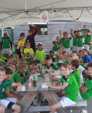 kfc_wambeek_ternat-photo_album-1749627754
